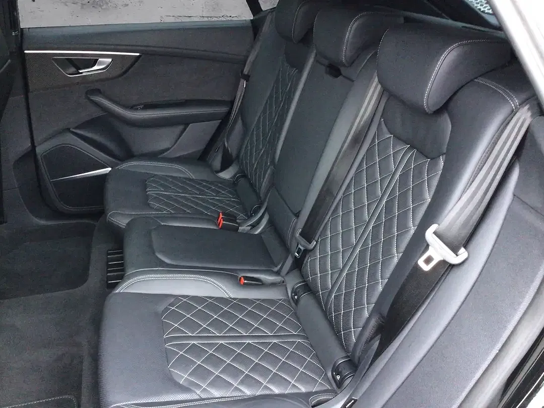 Audi SQ8 - Thumbnail 10