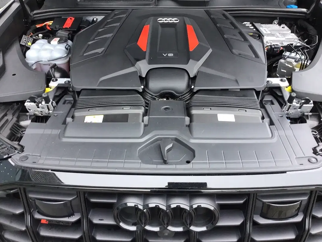 Audi SQ8 - Thumbnail 12