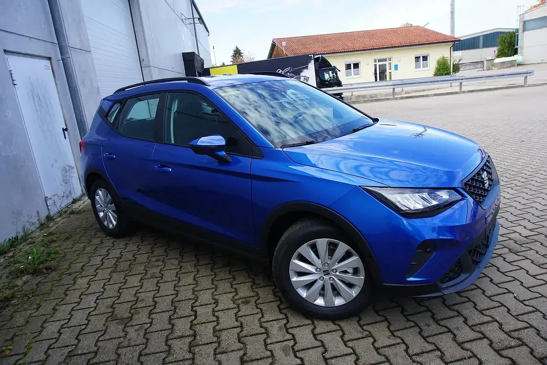 SEAT Arona - Thumbnail 8