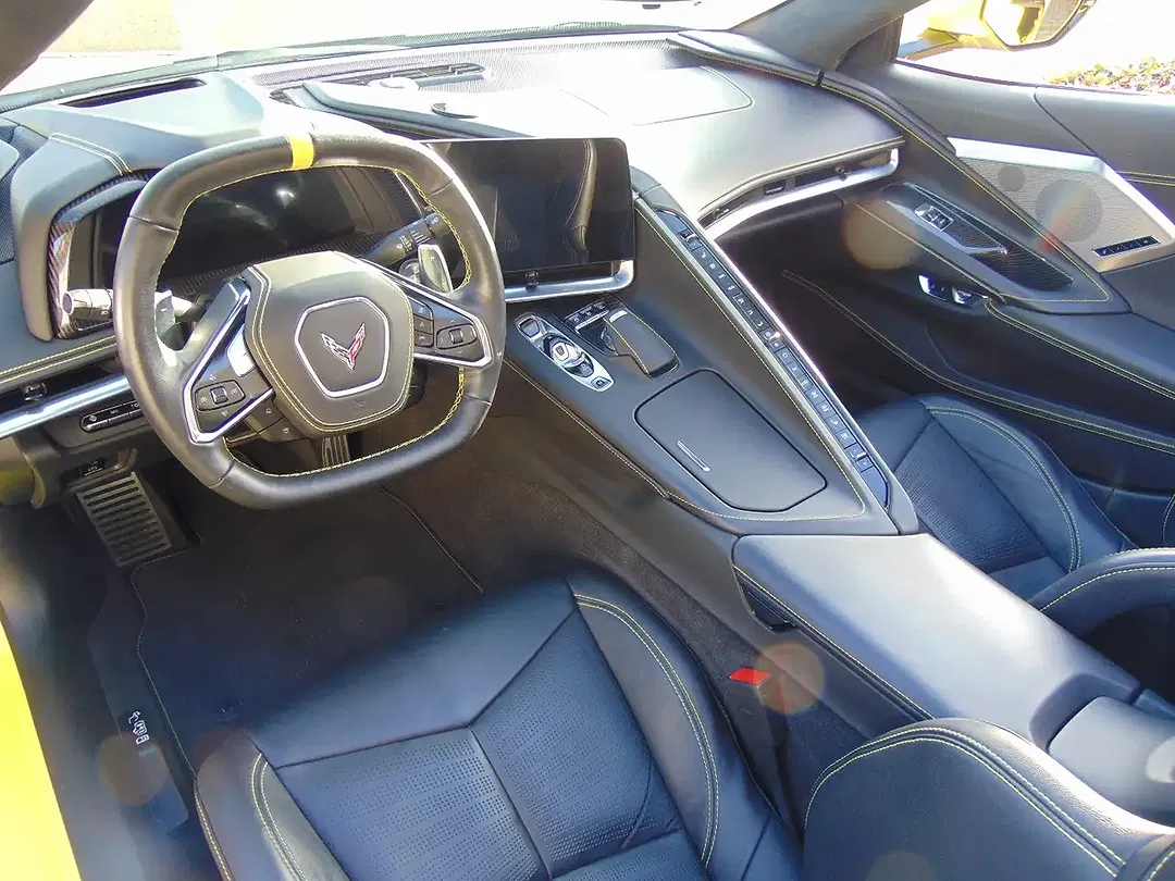 Corvette C8 - Thumbnail 12