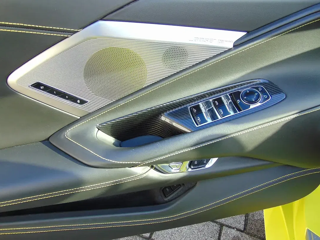 Corvette C8 - Thumbnail 15
