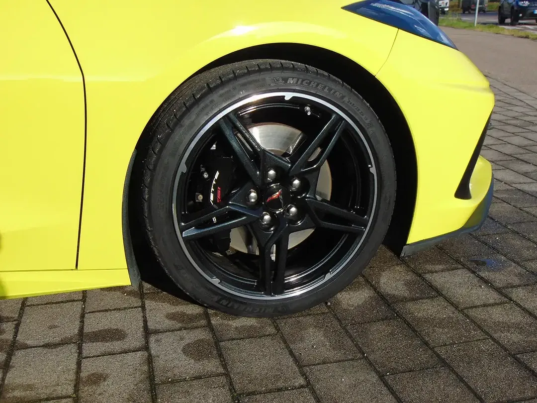 Corvette C8 - Thumbnail 23