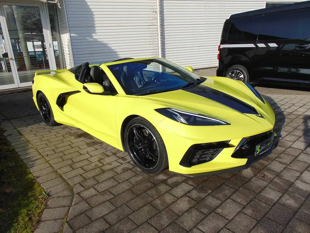 Corvette C8 - Thumbnail 4