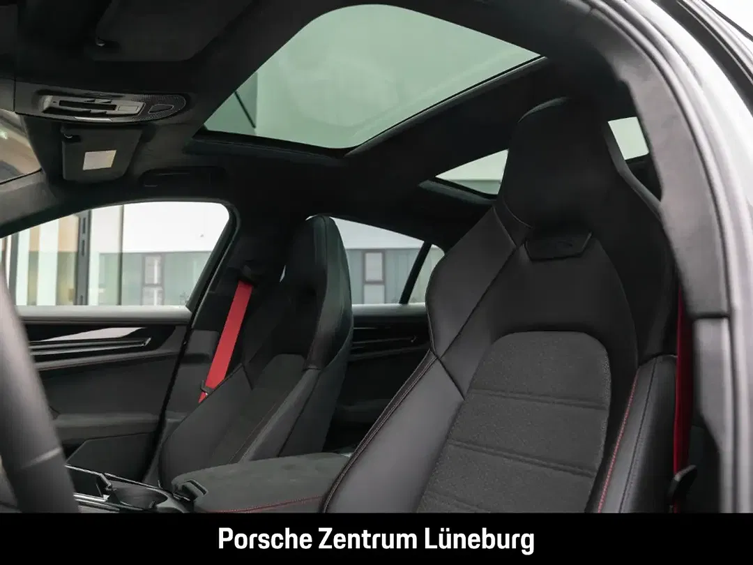 Porsche Panamera - Thumbnail 5