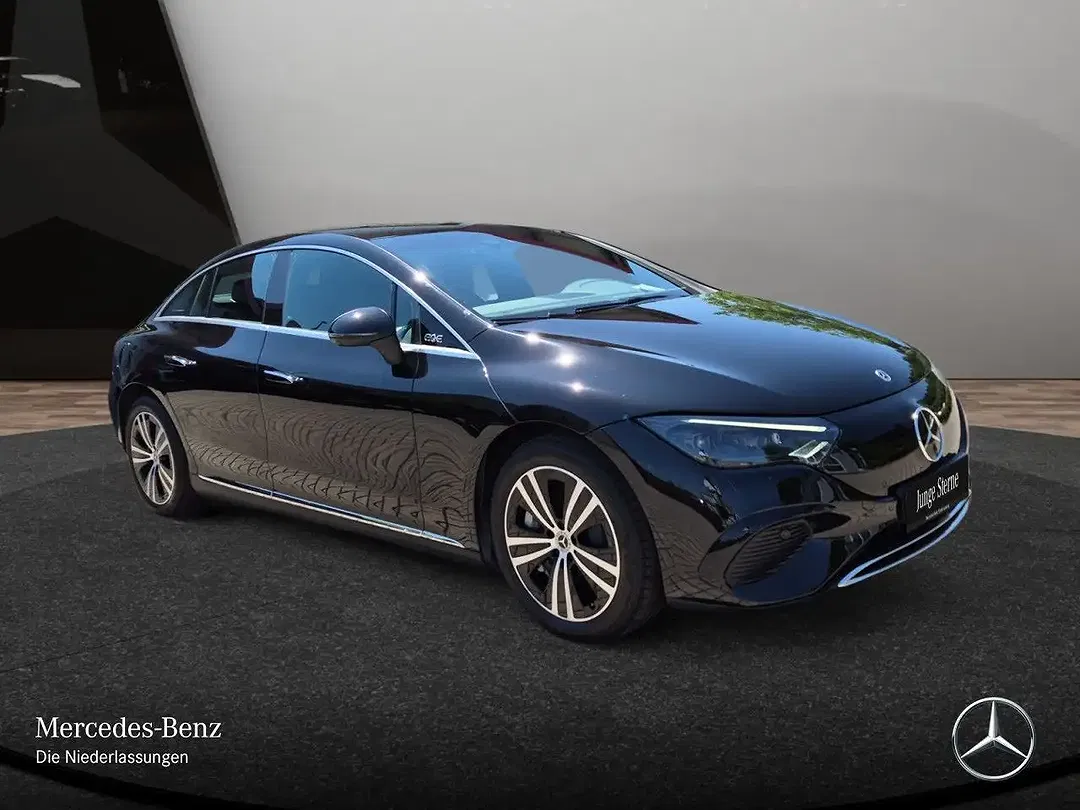 Mercedes-Benz EQE 300 - Thumbnail 4