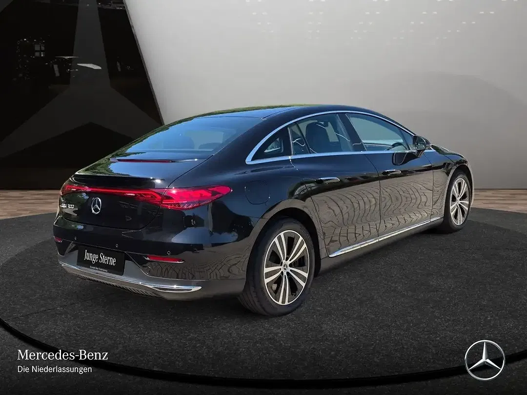 Mercedes-Benz EQE 300 - Thumbnail 7