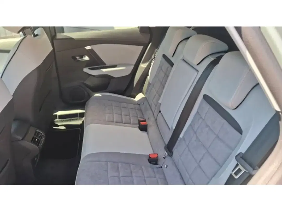Citroen C4 - Thumbnail 9