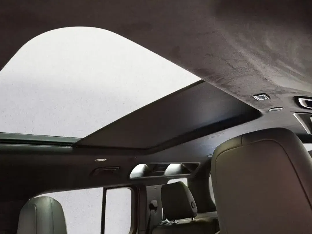 Land Rover Defender - Thumbnail 10