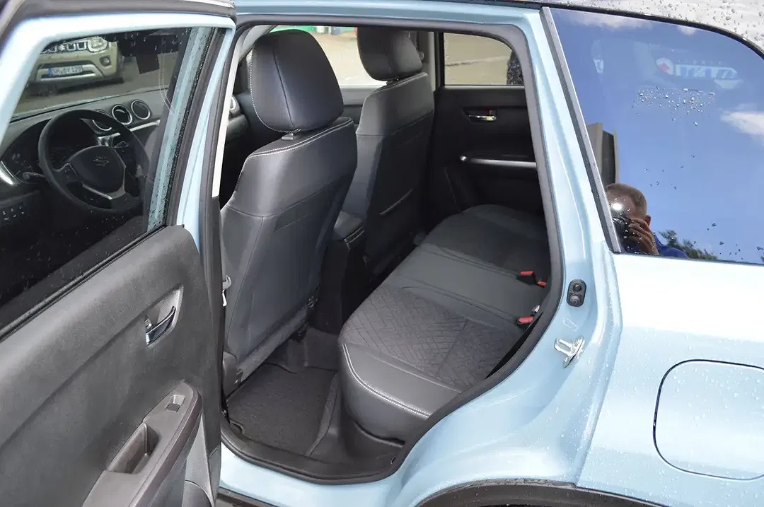 Suzuki Vitara - Thumbnail 11