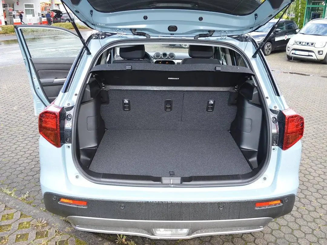 Suzuki Vitara - Thumbnail 13