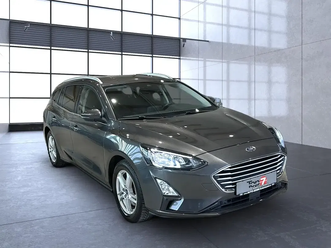 Ford Focus - Thumbnail 5