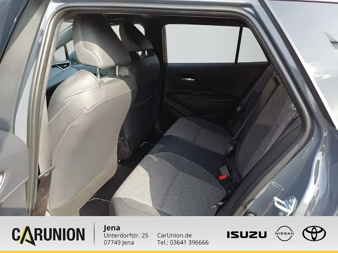 Toyota Corolla - Thumbnail 8
