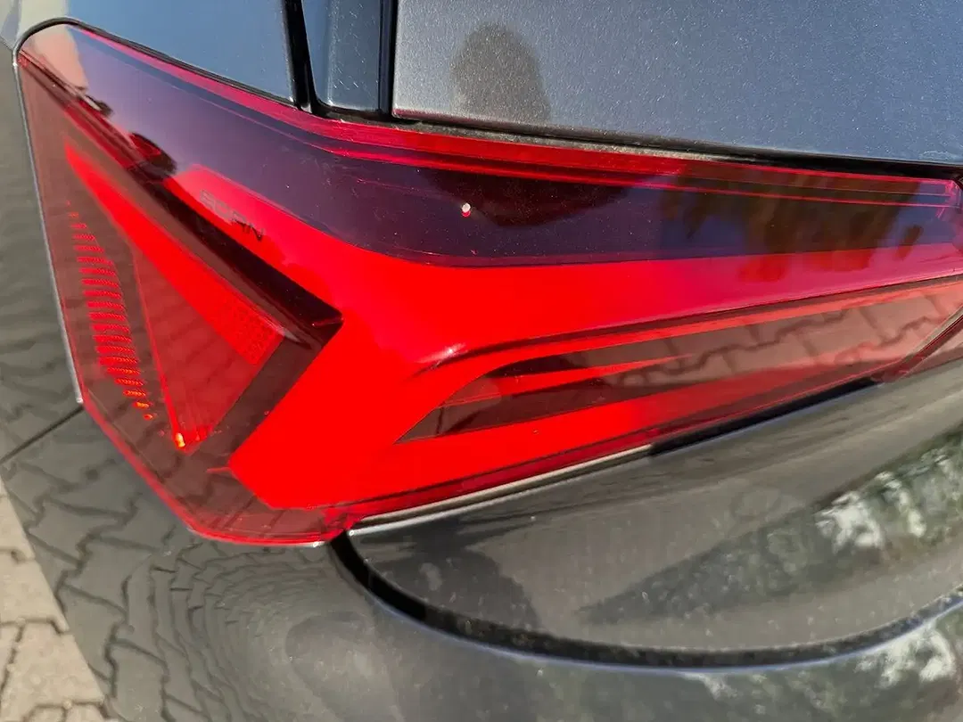 CUPRA Born - Thumbnail 10