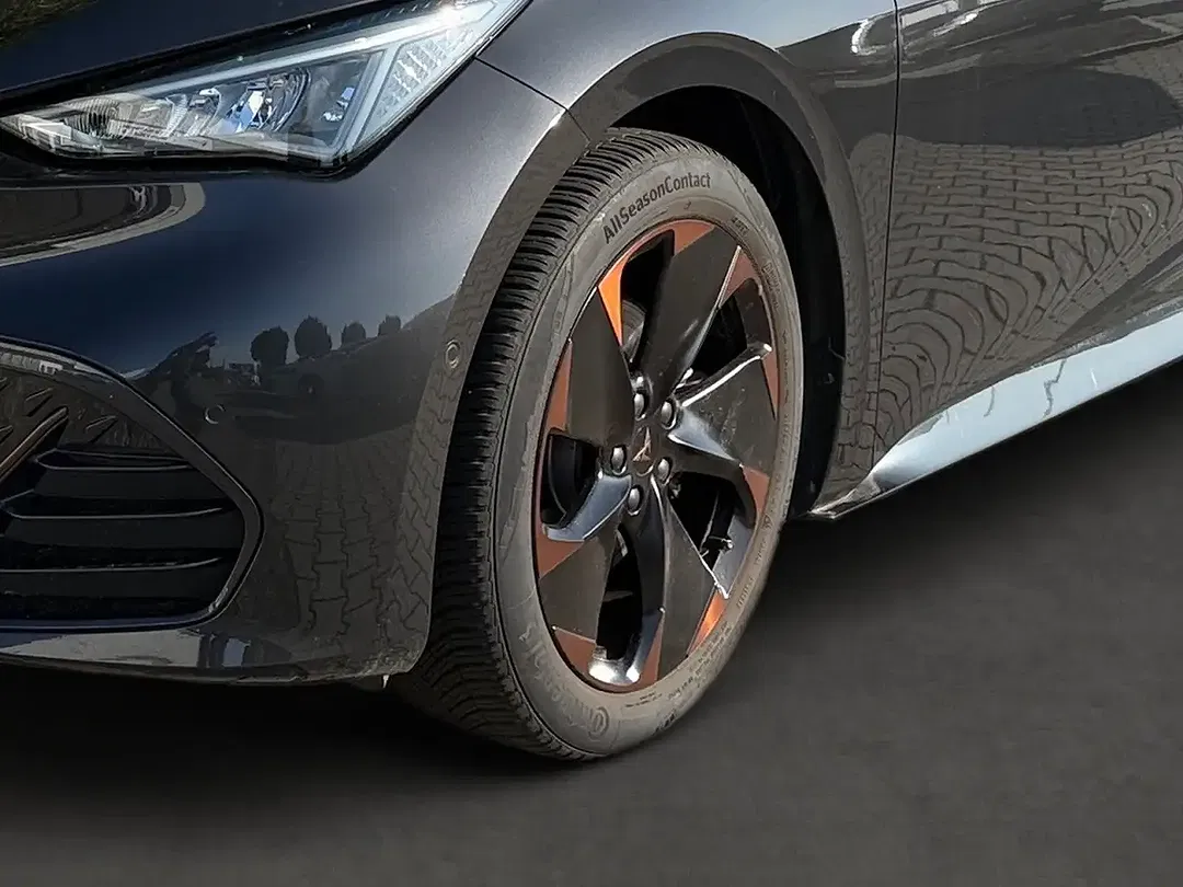 CUPRA Born - Thumbnail 8