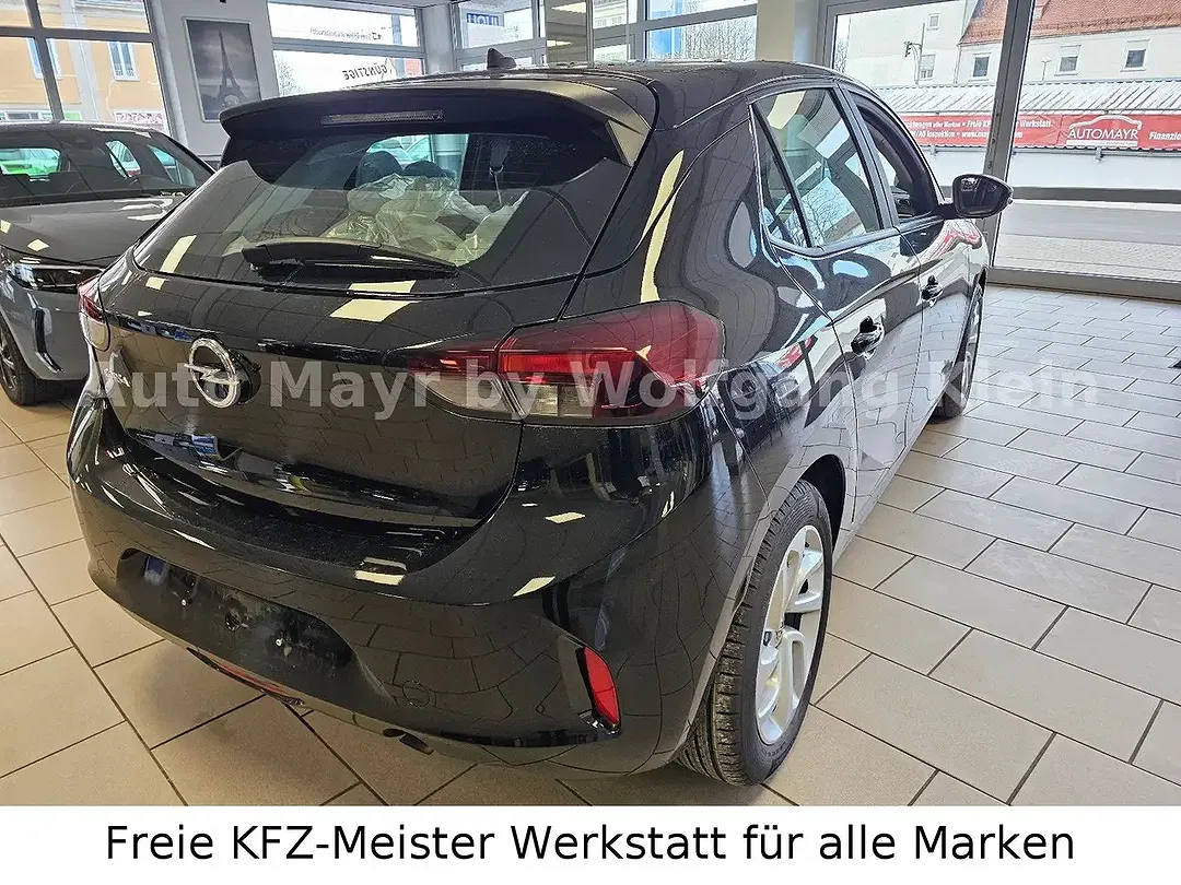 Opel Corsa - Thumbnail 4