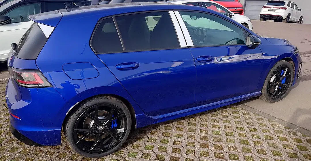 Volkswagen Golf R - Thumbnail 3