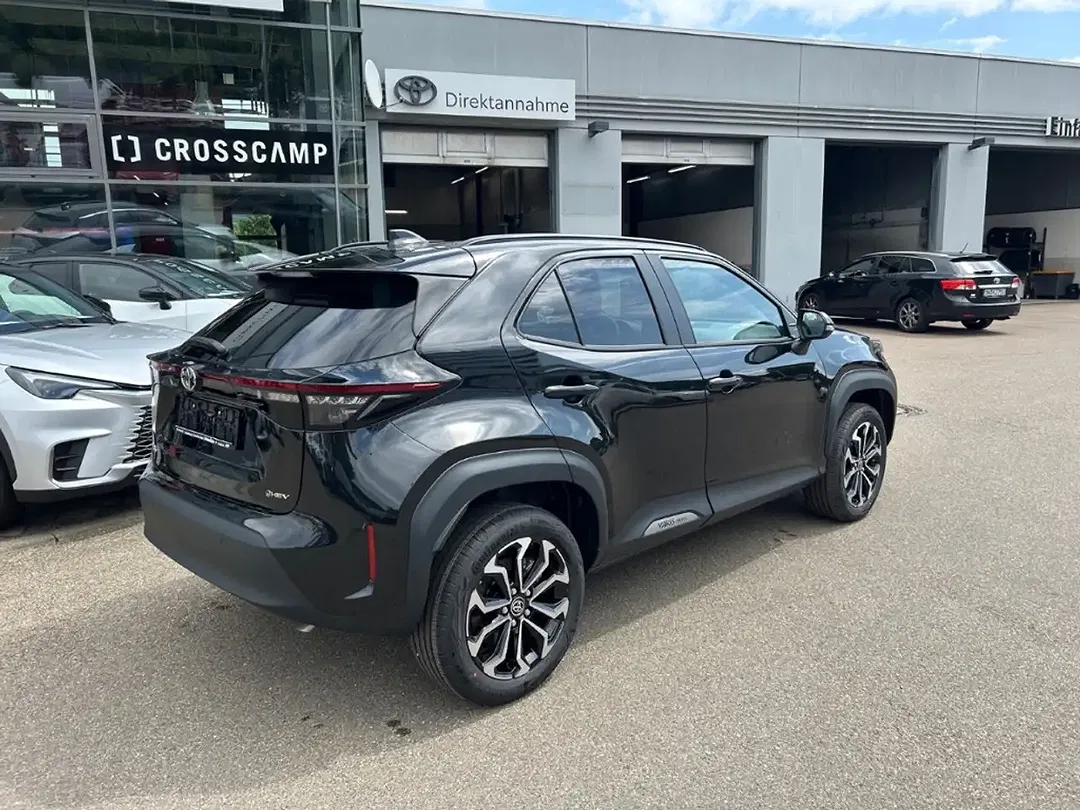 Toyota Yaris Cross - Thumbnail 4