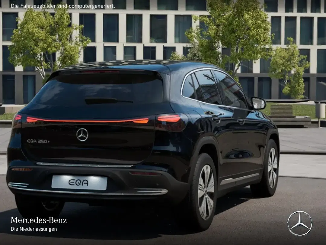 Mercedes-Benz EQA 250 - Thumbnail 4