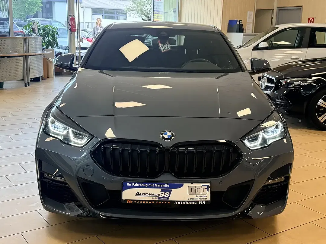 BMW 218 - Thumbnail 2