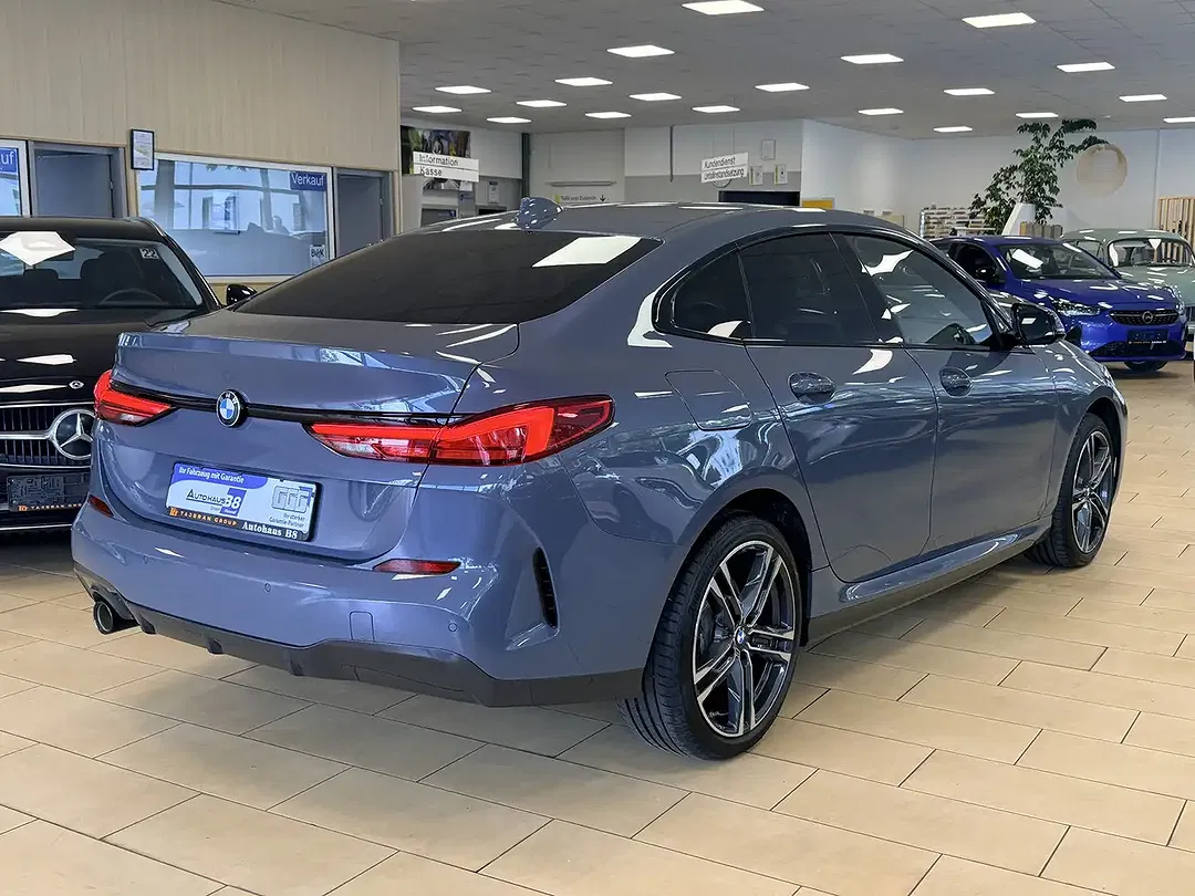 BMW 218 - Thumbnail 4