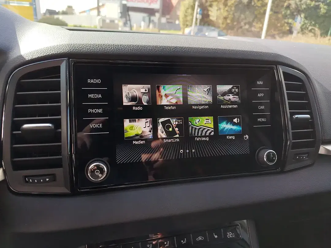 Skoda Karoq - Thumbnail 14