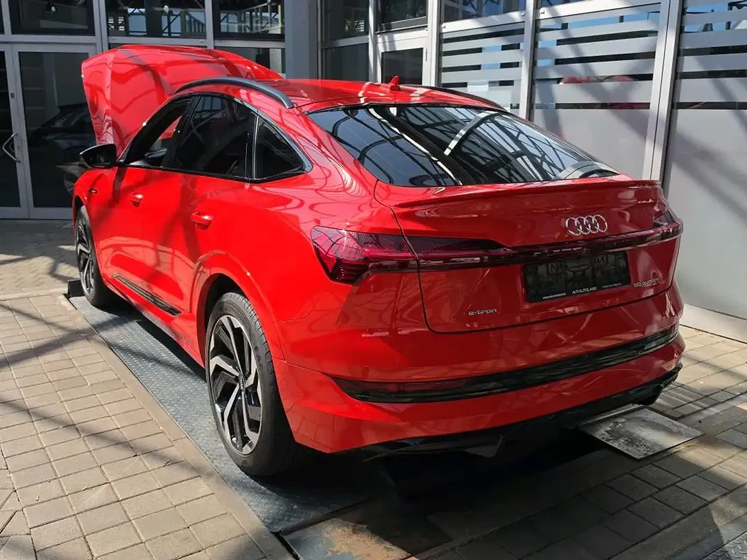 Audi e-tron - Thumbnail 5