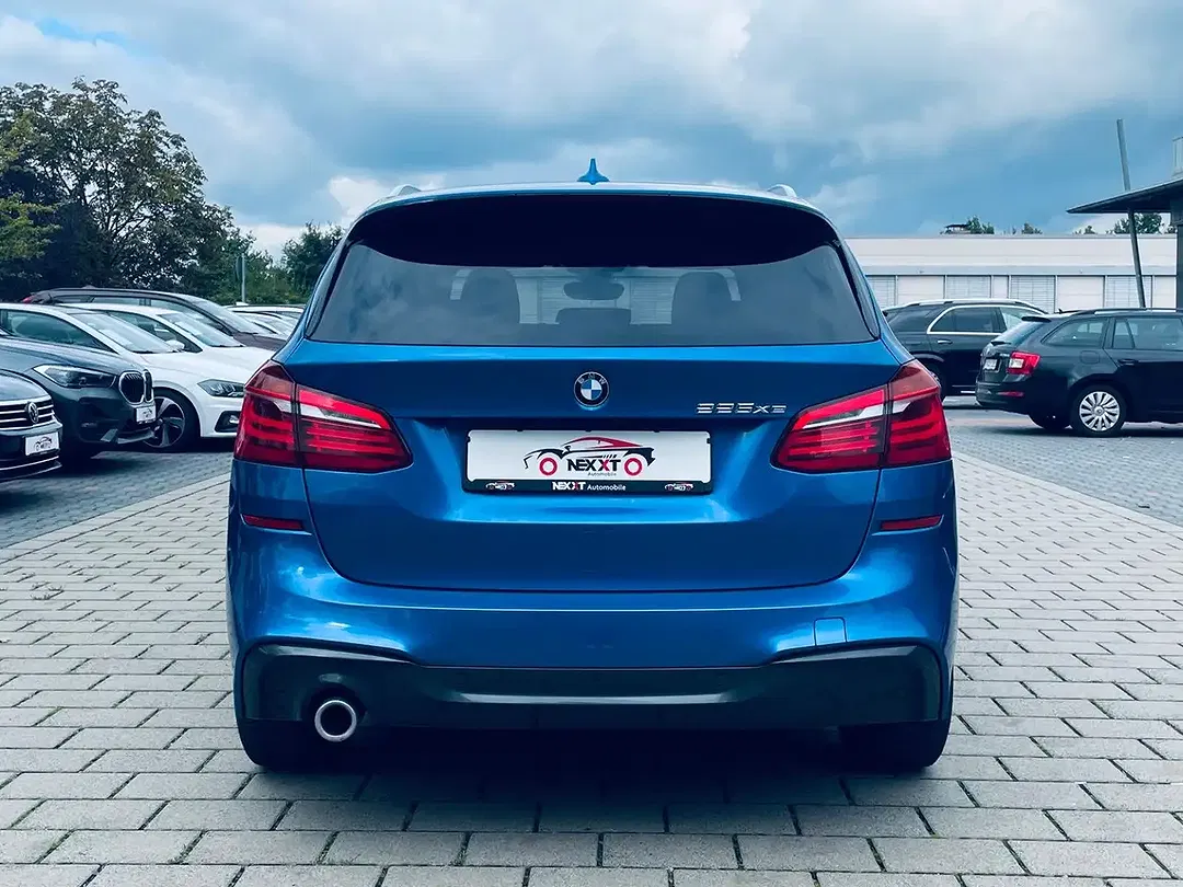 BMW 225 - Thumbnail 4