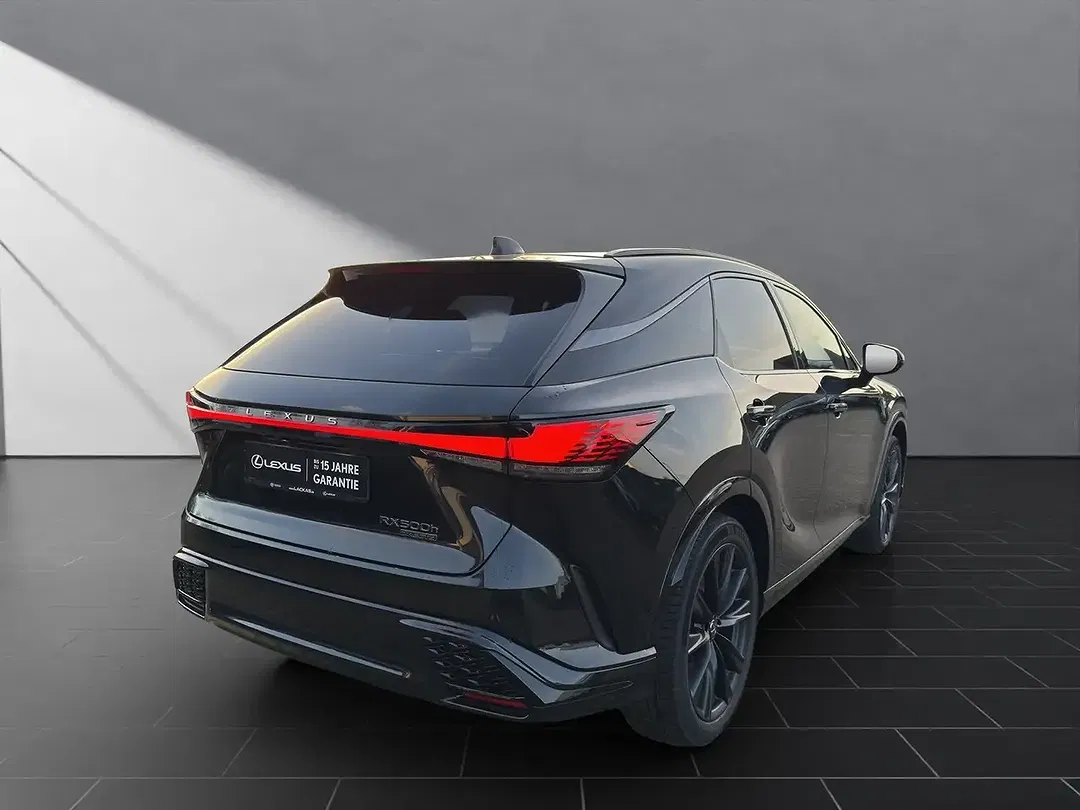 Lexus RX 500h - Thumbnail 5