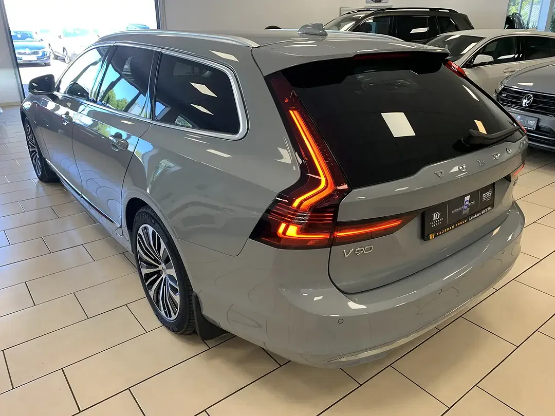 Volvo V90 - Thumbnail 3