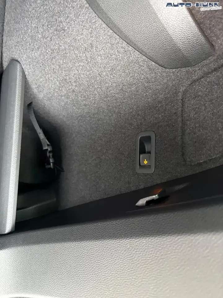 Skoda Karoq - Thumbnail 10
