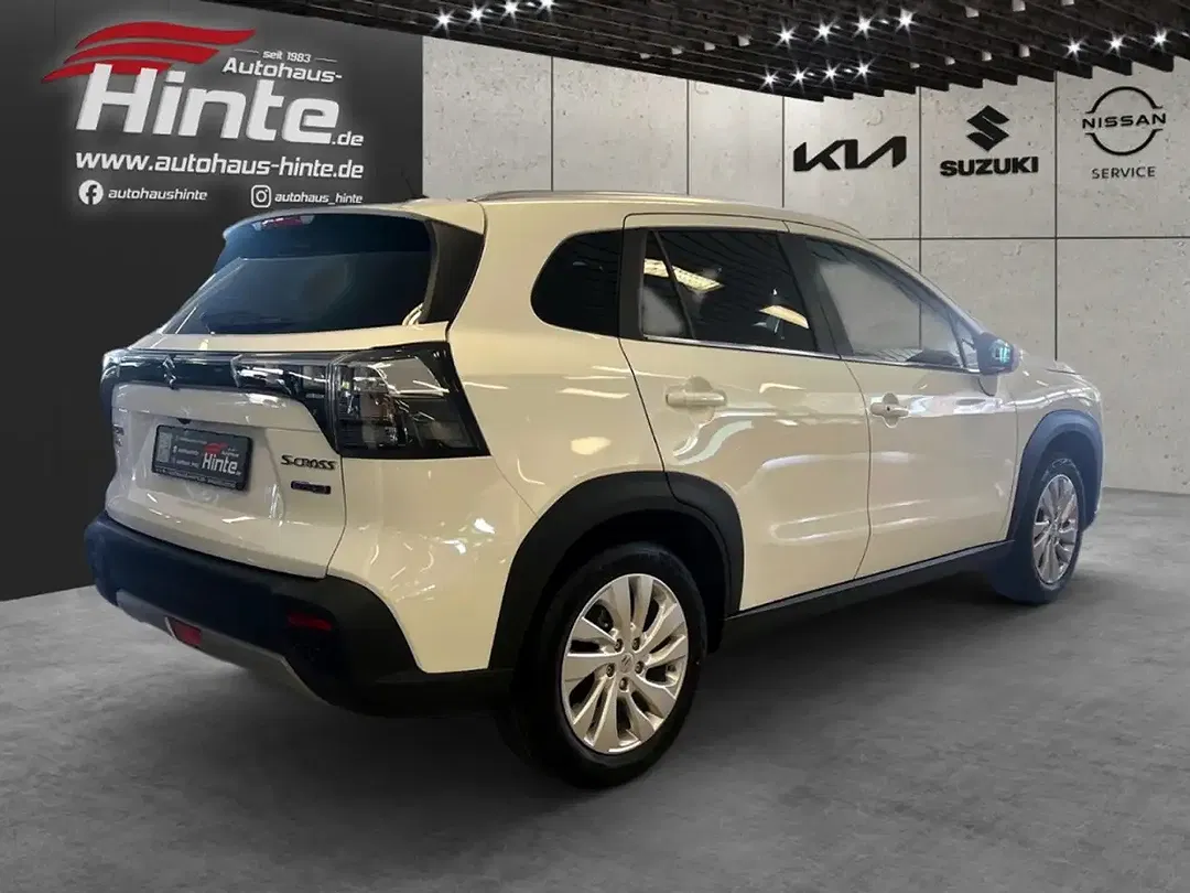 Suzuki SX4 S-Cross - Thumbnail 6