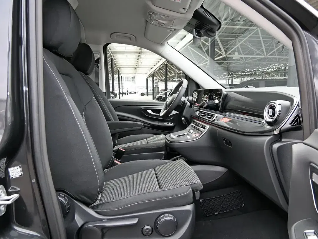 Mercedes-Benz V 300 - Thumbnail 9