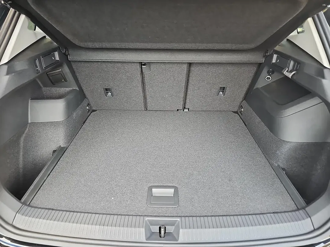 Volkswagen Tiguan - Thumbnail 14