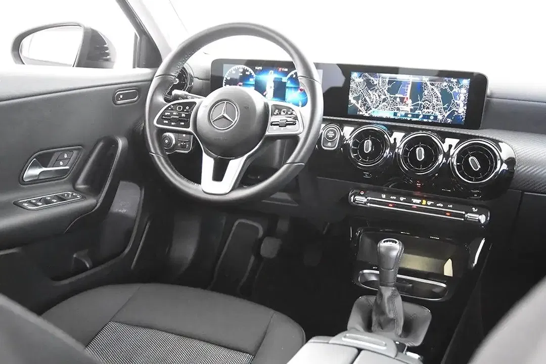 Mercedes-Benz A 180 - Thumbnail 11