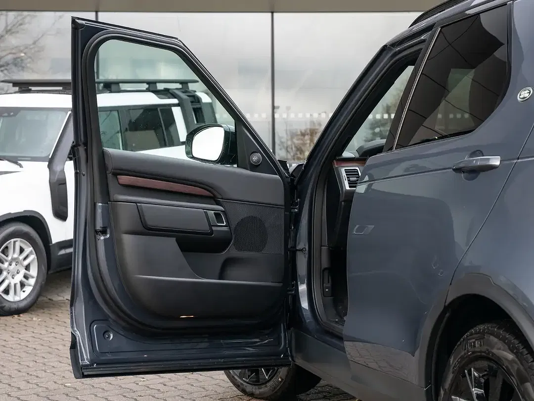 Land Rover Discovery - Thumbnail 13