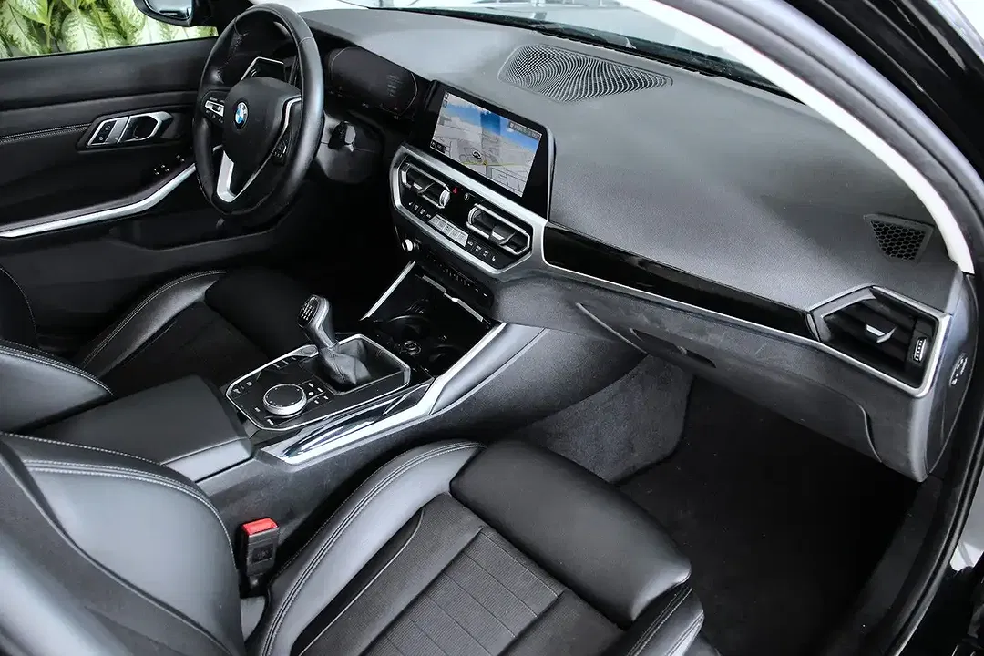 BMW 318 - Thumbnail 7