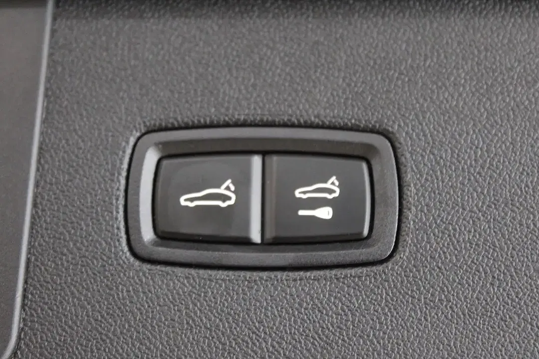 Porsche Cayenne - Thumbnail 11