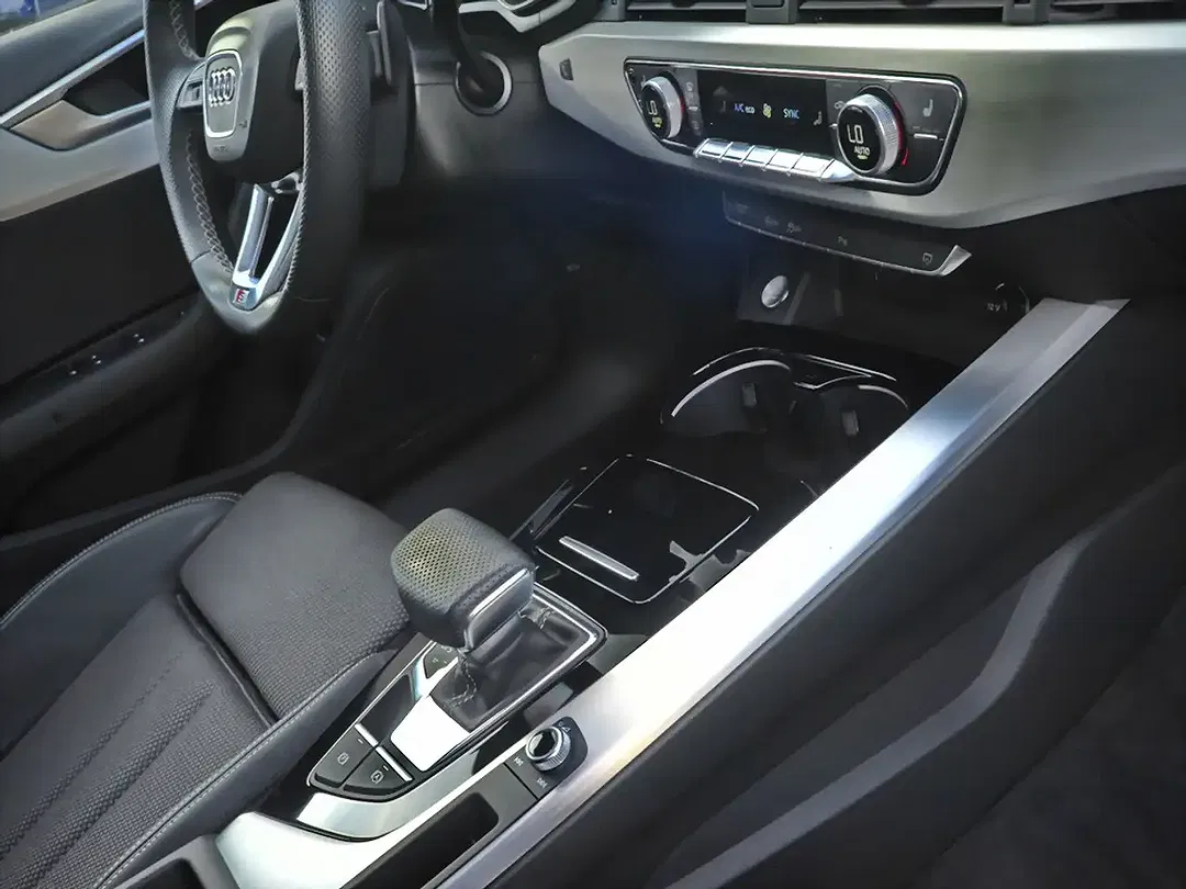 Audi A4 - Thumbnail 6