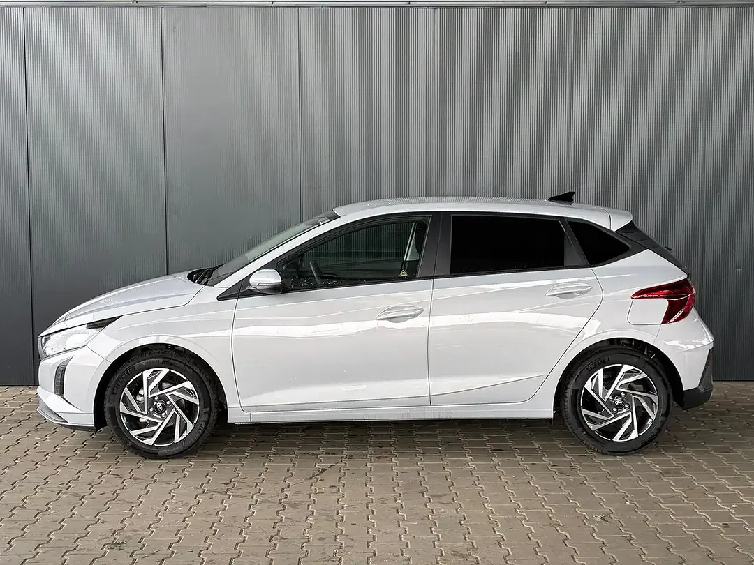 Hyundai i20 - Thumbnail 2