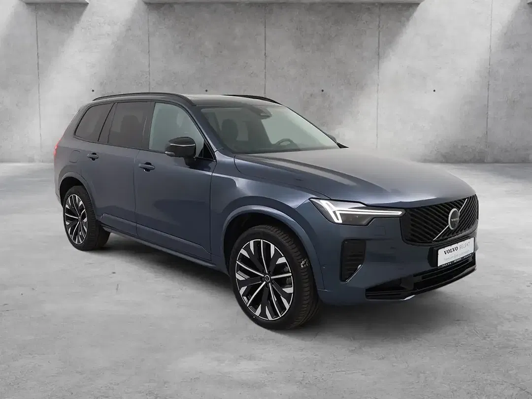 Volvo XC90 - Thumbnail 3