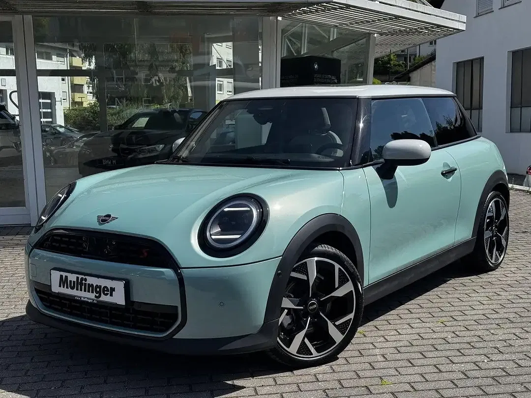 MINI Cooper S - Thumbnail 3