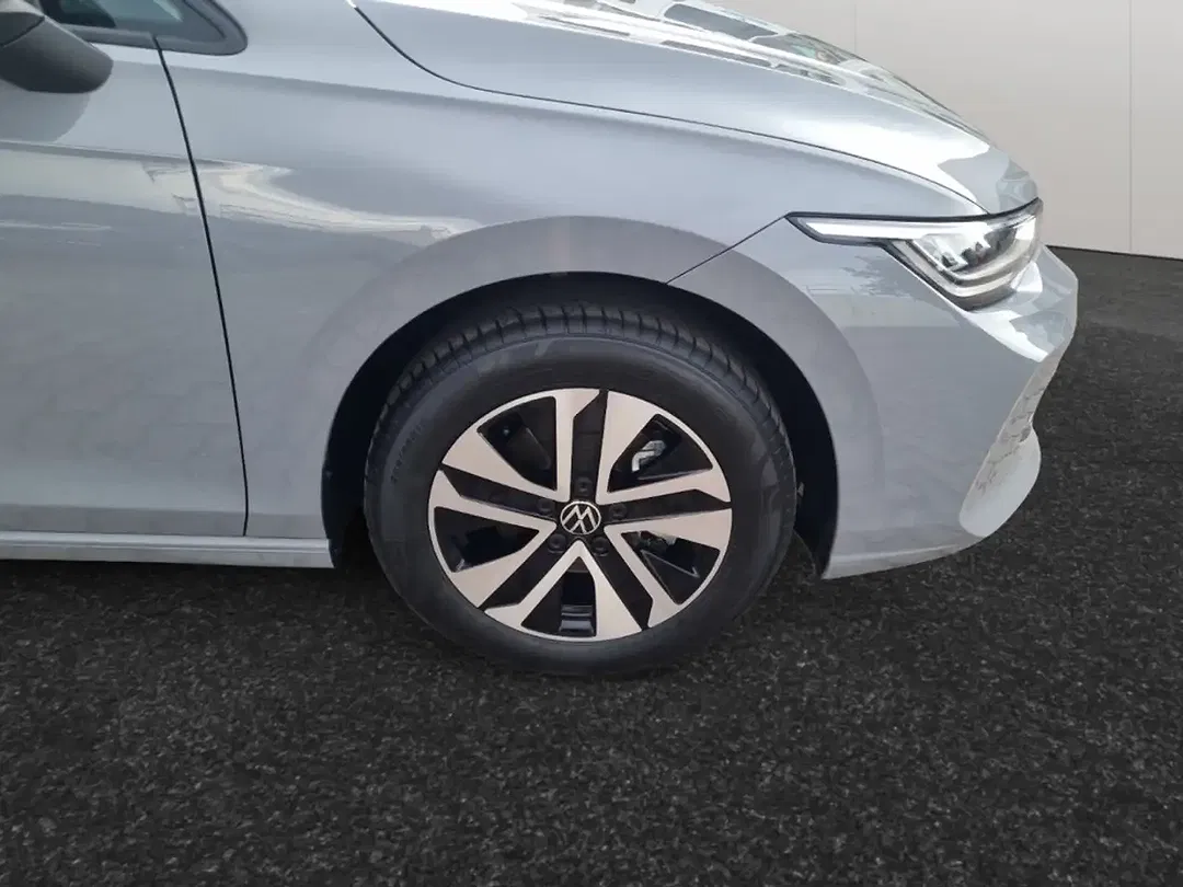 Volkswagen Golf - Thumbnail 7