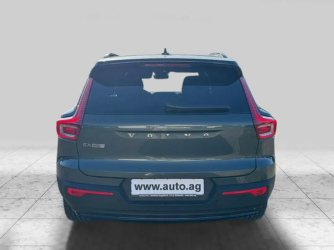 Volvo EX40 - Thumbnail 3