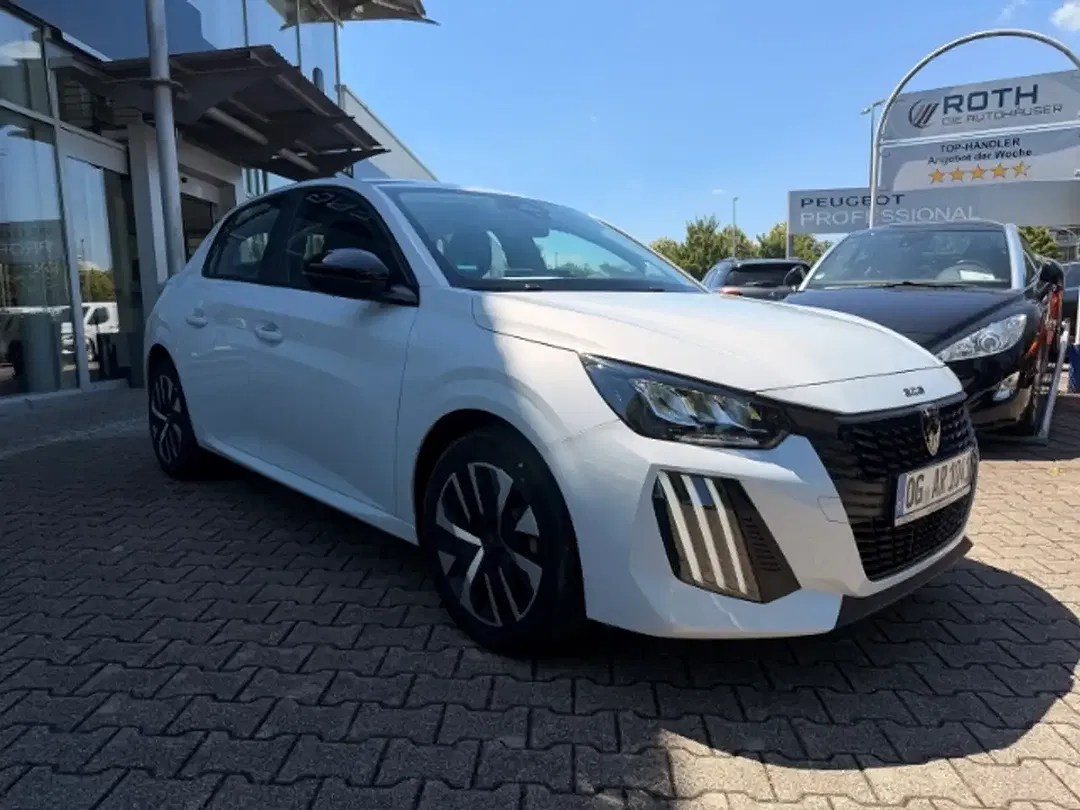 Peugeot 208 - Thumbnail 4