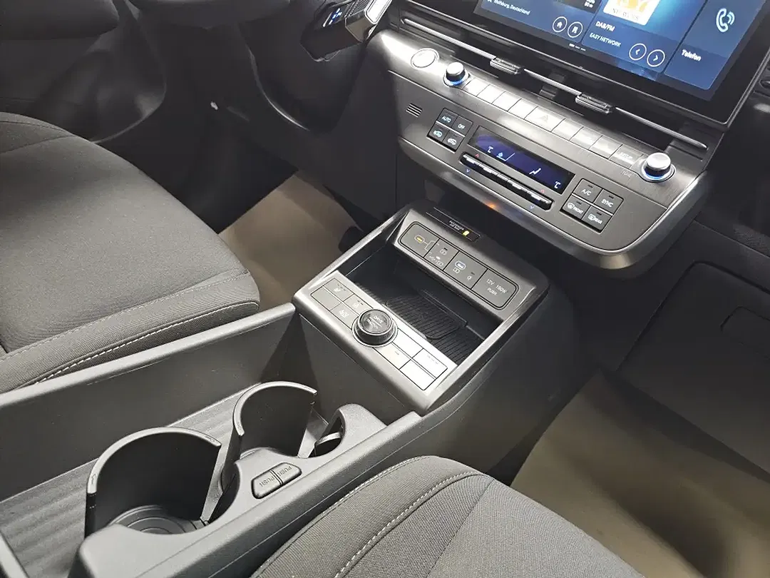 Hyundai KONA - Thumbnail 10