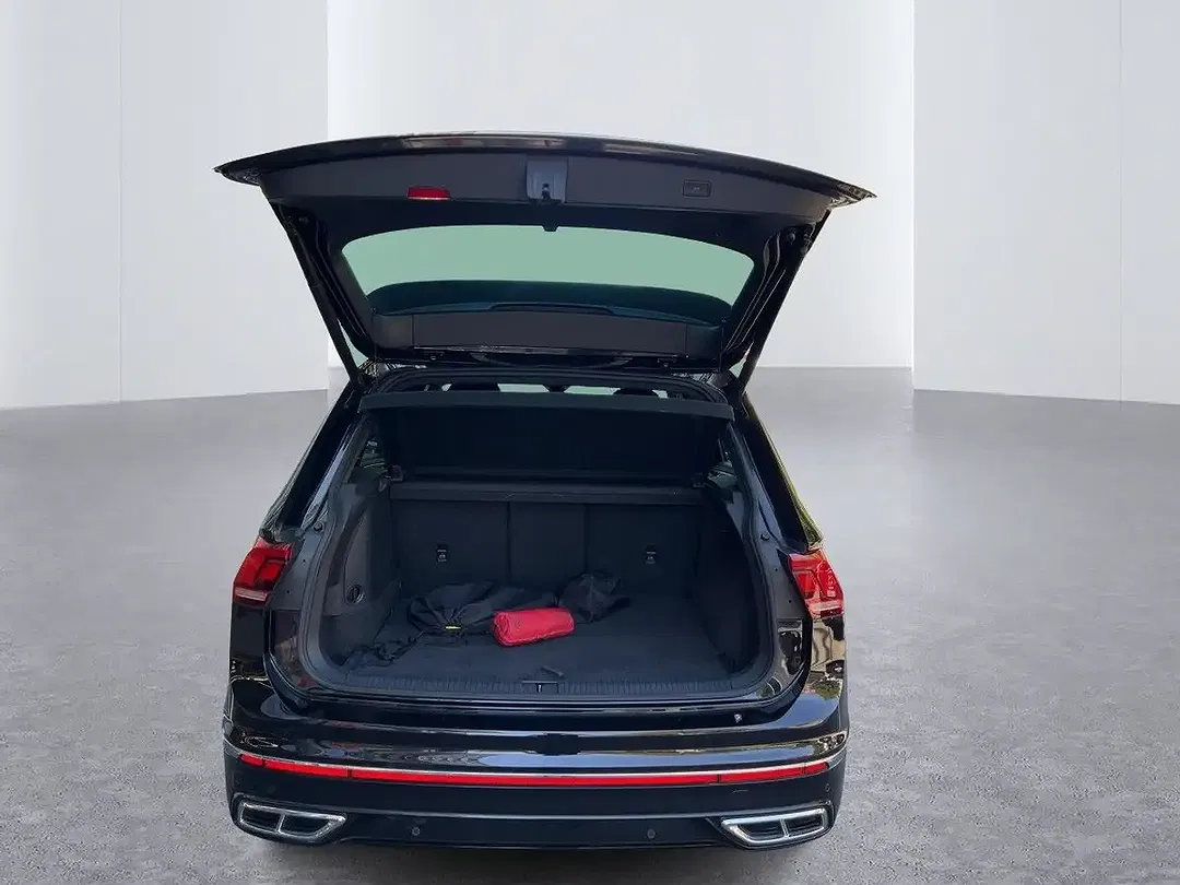 Volkswagen Tiguan - Thumbnail 7