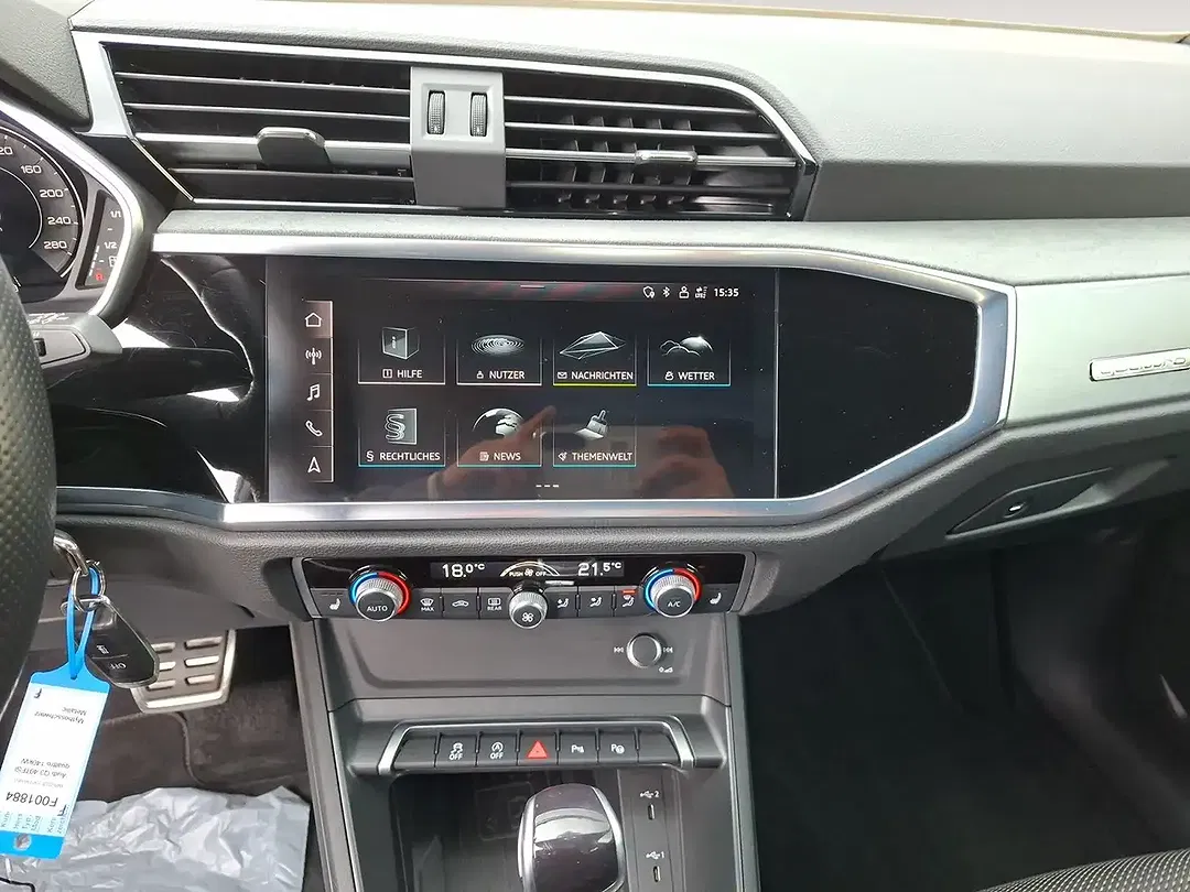 Audi Q3 - Thumbnail 13