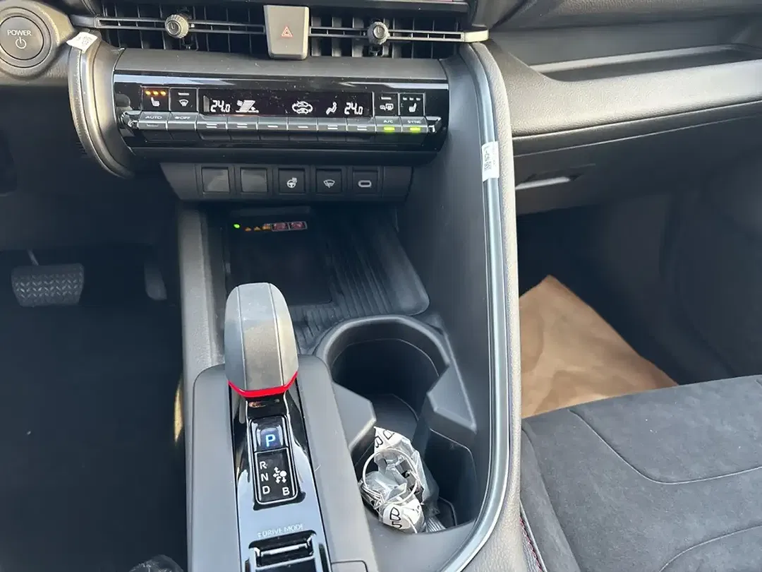 Toyota C-HR - Thumbnail 15