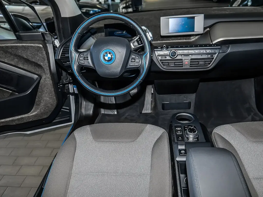 BMW i3 - Thumbnail 19
