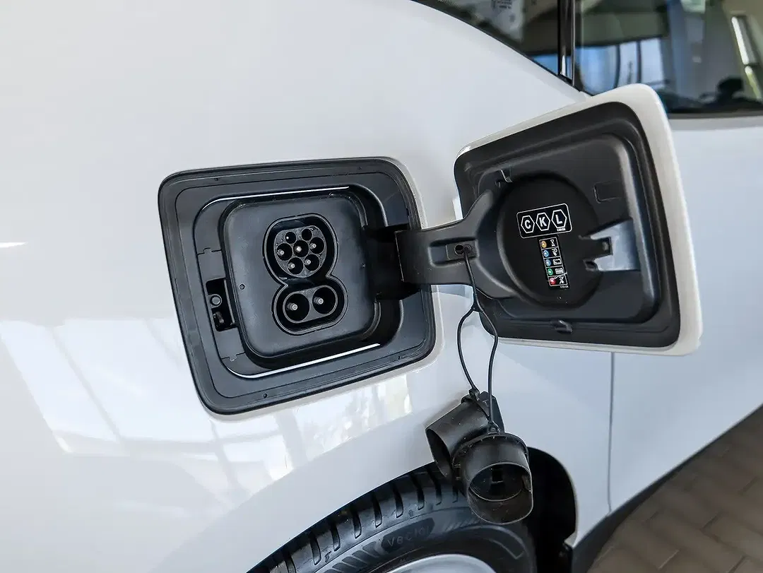 BMW i3 - Thumbnail 24